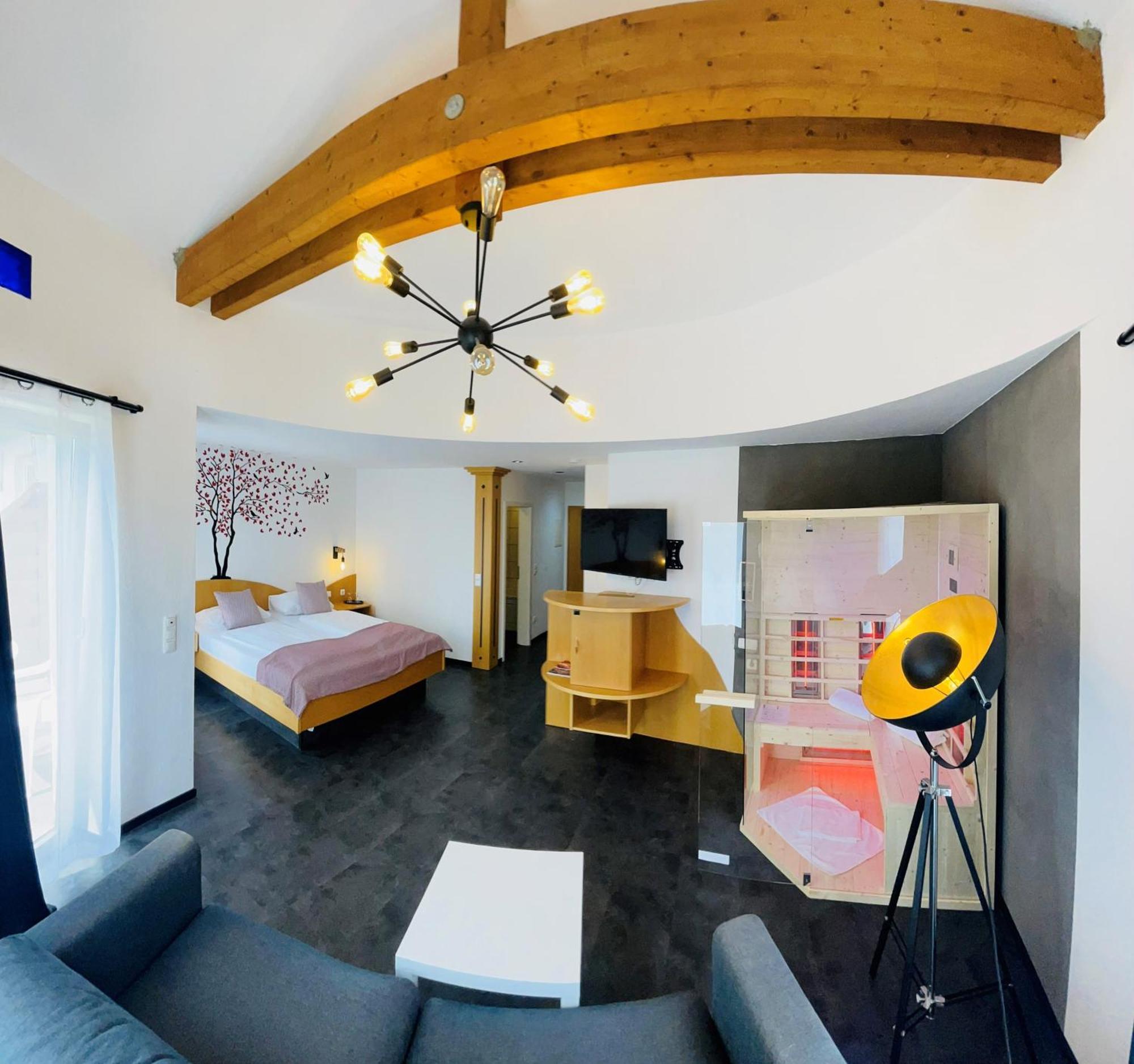 Berghotel Kristall Idar-Oberstein Bagian luar foto