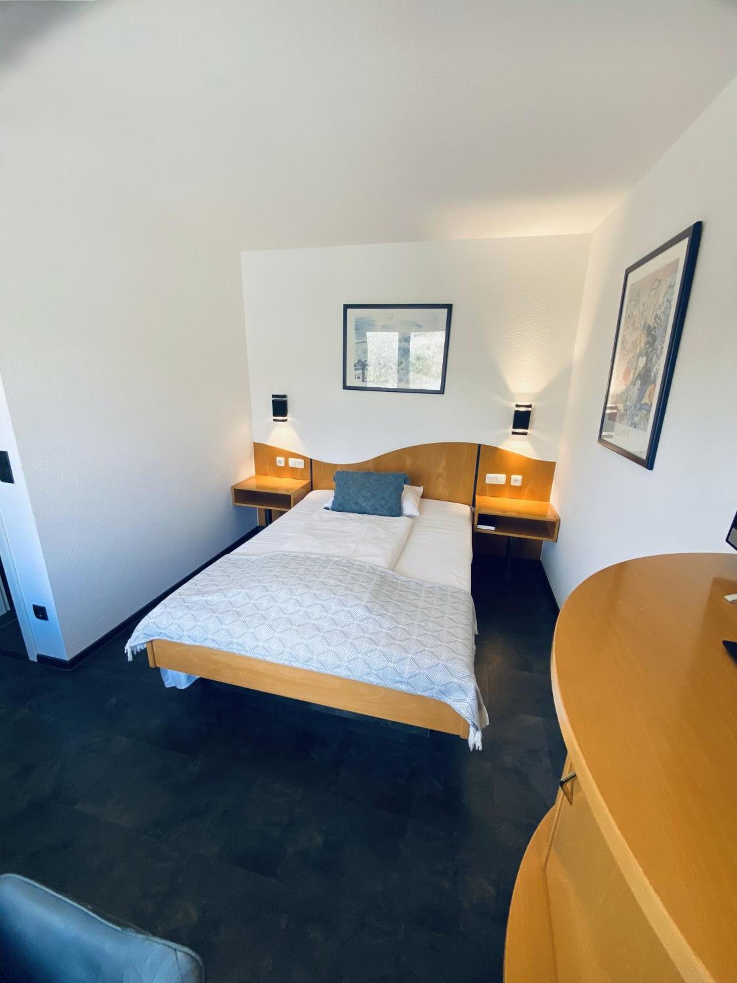 Berghotel Kristall Idar-Oberstein Bagian luar foto